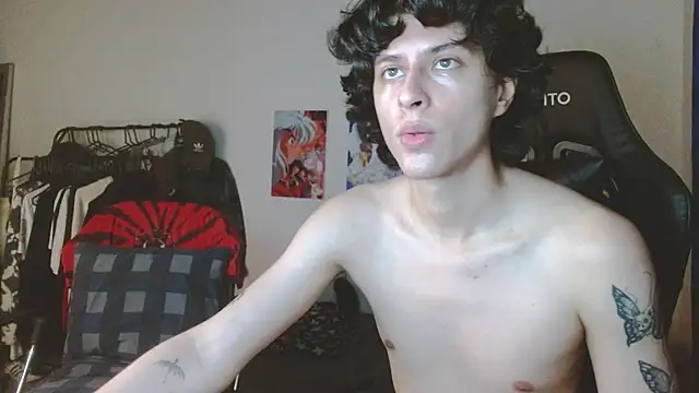 Snapshot of angelitofemboy chatting on 01/27/25, 04:20 angelitofemboy online show from 01/27/25, 04:20