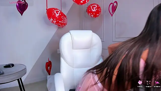 carolriveraa  online show from 02/14/25, 05:36