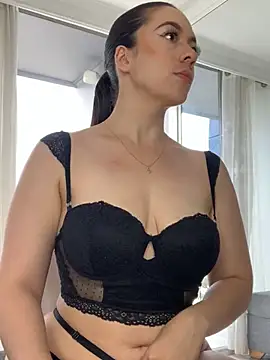 Snapshot of ImAlicee chatting on 01/02/25, 07:29 ImAlicee online show from 01/02/25, 07:29