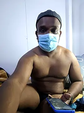 Snapshot of mmandi49 chatting on 10/27/25, 11:47 mmandi49 online show from 10/27/25, 11:47