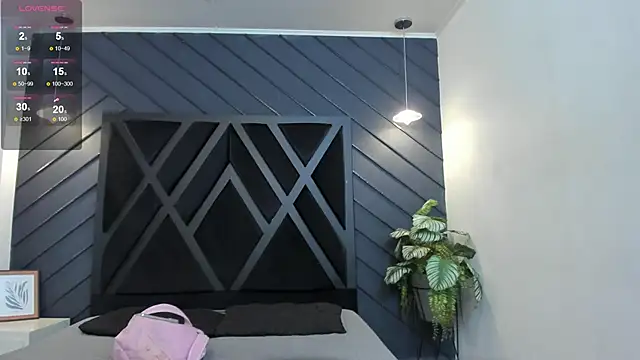 Apolo Bianco  online show from 09/17/25, 11:17