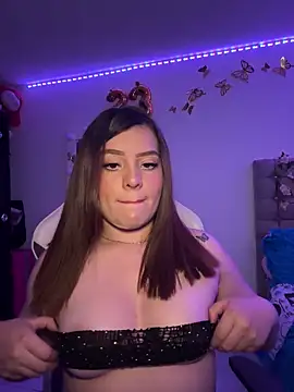 Jullieetta online show from 02/08/25, 12:17