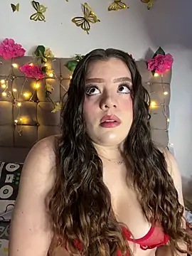 Jullieetta online show from 06/12/26, 12:04