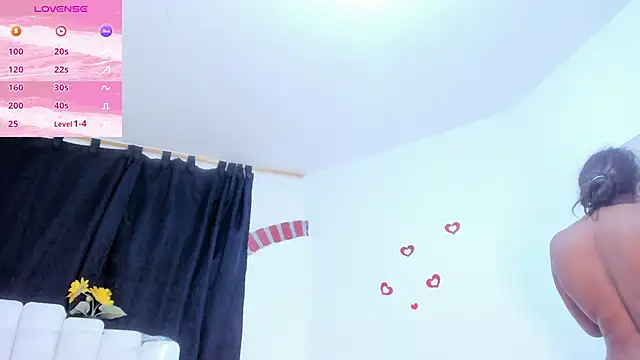 Snapshot of RoxannaBlanche chatting on 02/10/26, 11:58 RoxannaBlanche online show from 02/10/26, 11:58