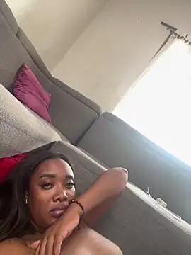 Snapshot of RoxannaBlanche chatting on 02/22/26, 08:51 RoxannaBlanche online show from 02/22/26, 08:51