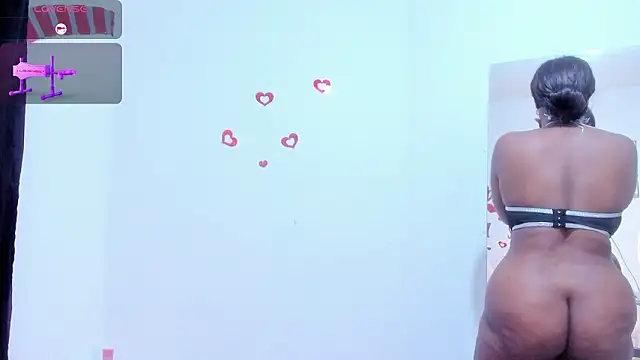 Snapshot of RoxannaBlanche chatting on 03/14/26, 02:00 RoxannaBlanche online show from 03/14/26, 02:00