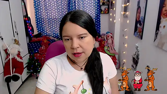 Snapshot of claryssa_ chatting on 01/01/25, 07:10 claryssa online show from 01/01/25, 07:10