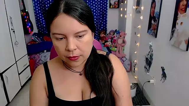 Snapshot of claryssa_ chatting on 01/14/25, 11:16 claryssa online show from 01/14/25, 11:16