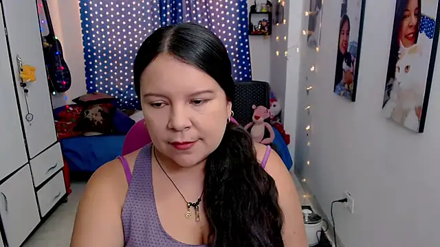 Snapshot of claryssa_ chatting on 11/27/25, 07:38 claryssa online show from 11/27/25, 07:38