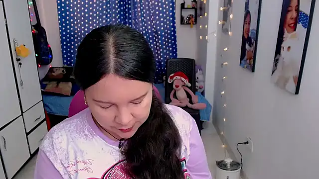 Snapshot of claryssa_ chatting on 12/04/25, 09:01 claryssa online show from 12/04/25, 09:01