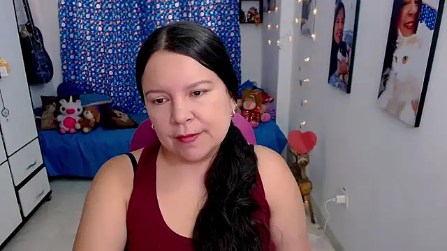 claryssa  online show from 03/27/26, 05:45