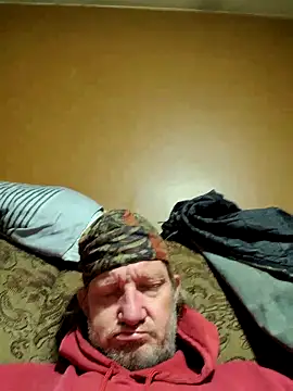 Snapshot of Hugebwc102 chatting on 02/19/26, 07:32 Hugebwc102 online show from 02/19/26, 07:32