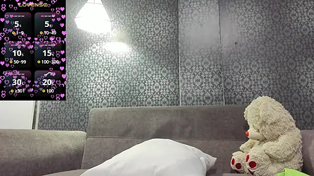 Snapshot of grandmother_milf chatting on 03/04/26, 12:11 grandmother milf online show from 03/04/26, 12:11