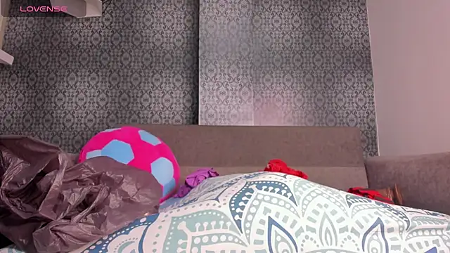 Snapshot of grandmother_milf chatting on 03/12/26, 12:22 grandmother milf online show from 03/12/26, 12:22