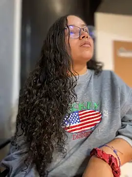 CurlyGirl 1 online show from 12/27/24, 07:57