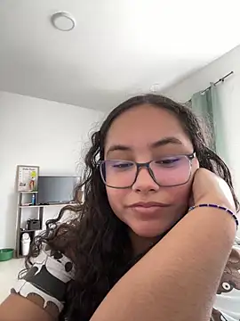 CurlyGirl 1 online show from 01/31/25, 04:38