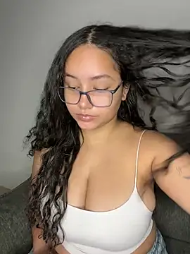 CurlyGirl 1 online show from 03/11/25, 11:12