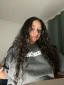 CurlyGirl 1 online show from 10/09/25, 12:41