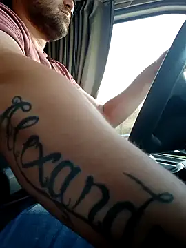 Snapshot of manuelymanuela chatting on 11/22/25, 02:05 manuelymanuela online show from 11/22/25, 02:05