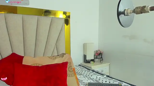 Snapshot of angel_dthroatt chatting on 12/27/24, 12:12 angel dthroatt online show from 12/27/24, 12:12