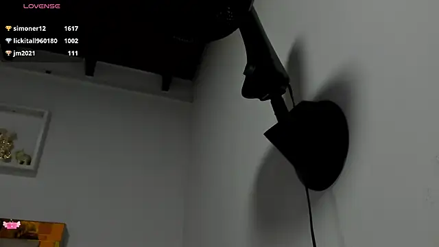 Snapshot of angel_dthroatt chatting on 01/10/25, 06:38 angel dthroatt online show from 01/10/25, 06:38