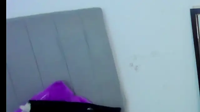 Snapshot of Rouse_bell chatting on 02/24/25, 10:14 Rouse bell online show from 02/24/25, 10:14