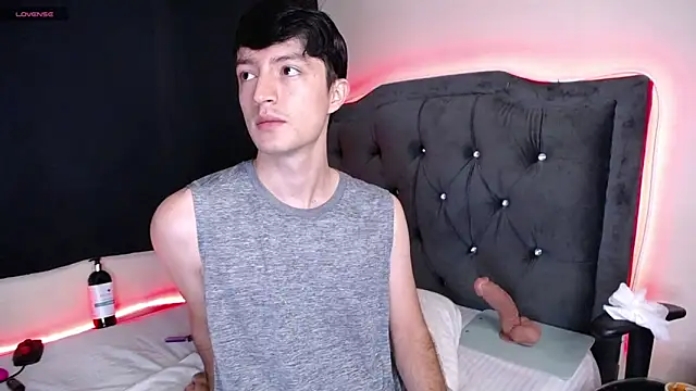 Snapshot of henry_diiaz chatting on 12/04/25, 05:39 henry diiaz online show from 12/04/25, 05:39