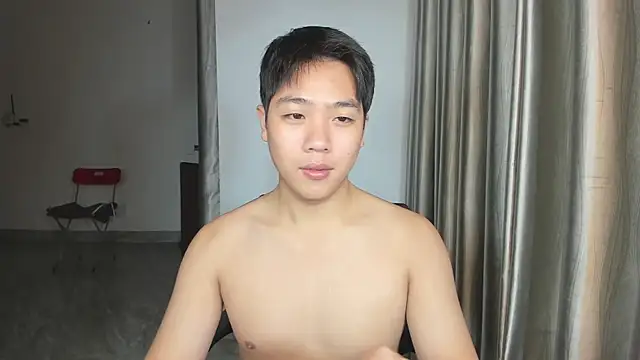 Snapshot of Oliver_Nl chatting on 02/21/25, 03:54 Oliver Nl online show from 02/21/25, 03:54