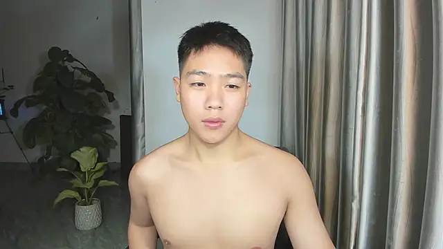 Snapshot of Oliver_Nl chatting on 03/20/25, 03:58 Oliver Nl online show from 03/20/25, 03:58