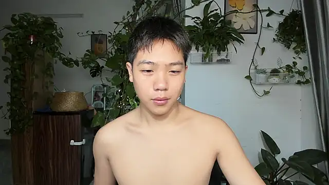 Snapshot of Oliver_Nl chatting on 01/17/26, 04:50 Oliver Nl online show from 01/17/26, 04:50