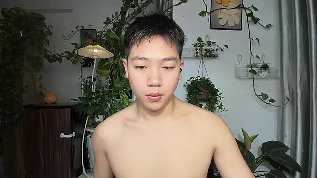 Snapshot of Oliver_Nl chatting on 02/09/26, 05:22 Oliver Nl online show from 02/09/26, 05:22