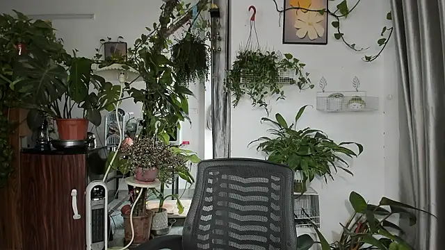 Snapshot of Oliver_Nl chatting on 03/13/26, 05:03 Oliver Nl online show from 03/13/26, 05:03