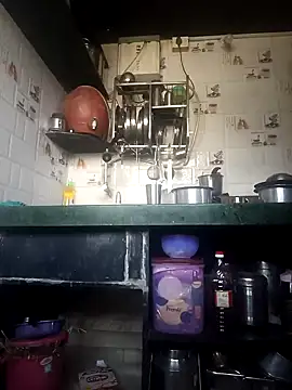 Snapshot of Sand-1 chatting on 02/03/25, 03:31 Sand-1 online show from 02/03/25, 03:31