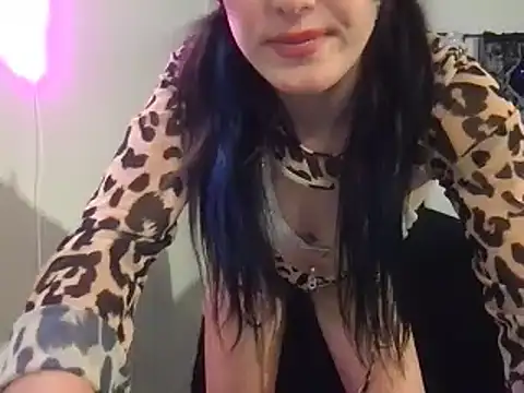 Snapshot of kittycatkendra chatting on 12/14/24, 08:34 kittycatkendra online show from 12/14/24, 08:34