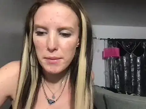 Snapshot of kittycatkendra chatting on 02/11/25, 01:52 kittycatkendra online show from 02/11/25, 01:52