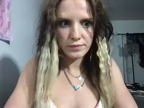 Snapshot of kittycatkendra chatting on 02/22/25, 09:34 kittycatkendra online show from 02/22/25, 09:34