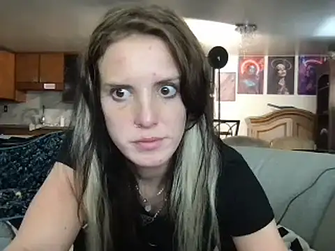 Snapshot of kittycatkendra chatting on 03/08/25, 10:45 kittycatkendra online show from 03/08/25, 10:45