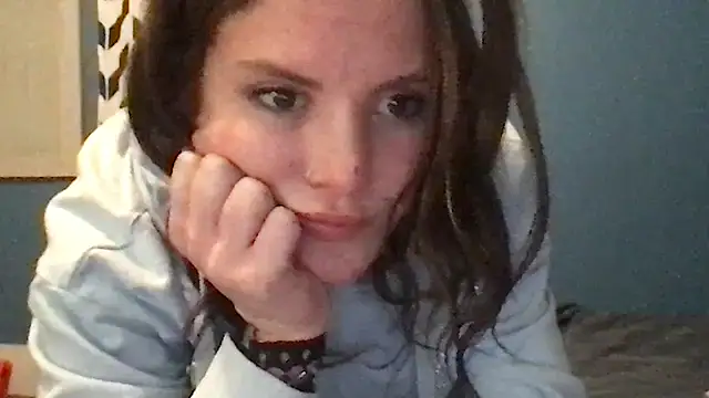 Snapshot of kittycatkendra chatting on 11/18/25, 10:31 kittycatkendra online show from 11/18/25, 10:31