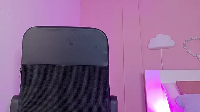 CristalCornner  online show from 10/17/25, 07:38