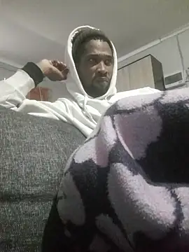 Snapshot of koolbend chatting on 06/13/26, 11:30 koolbend online show from 06/13/26, 11:30