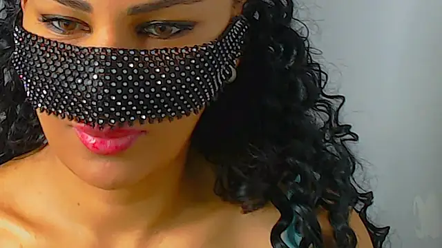 Snapshot of Turkish_Latina chatting on 12/21/24, 01:58 Turkish Latina online show from 12/21/24, 01:58