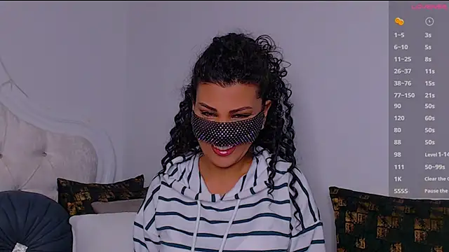 Snapshot of Turkish_Latina chatting on 12/28/24, 11:16 Turkish Latina online show from 12/28/24, 11:16