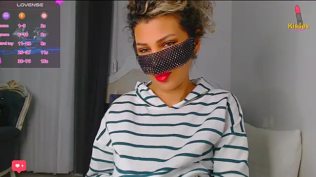 Snapshot of Turkish_Latina chatting on 01/19/25, 09:23 Turkish Latina online show from 01/19/25, 09:23