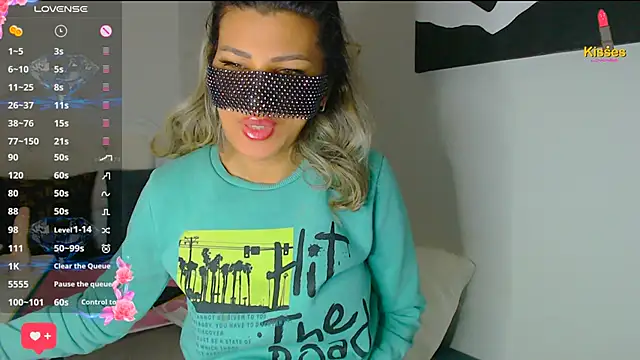 Snapshot of Turkish_Latina chatting on 02/26/25, 11:59 Turkish Latina online show from 02/26/25, 11:59