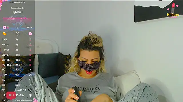 Snapshot of Turkish_Latina chatting on 03/02/25, 09:32 Turkish Latina online show from 03/02/25, 09:32