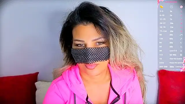 Snapshot of Turkish_Latina chatting on 10/05/25, 07:12 Turkish Latina online show from 10/05/25, 07:12