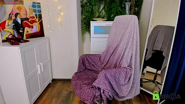 Melissa Wells online show from 03/04/25, 05:32