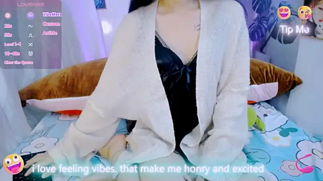 Snapshot of Ly__ chatting on 02/26/26, 03:05 Ly online show from 02/26/26, 03:05