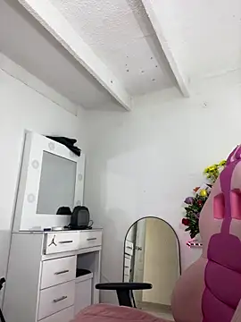 Meganmilk1 online show from 10/10/25, 03:44