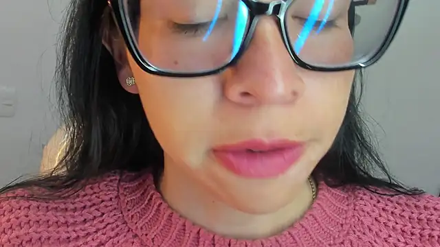 Snapshot of Katty_mouth chatting on 11/26/25, 08:32 Katty mouth online show from 11/26/25, 08:32